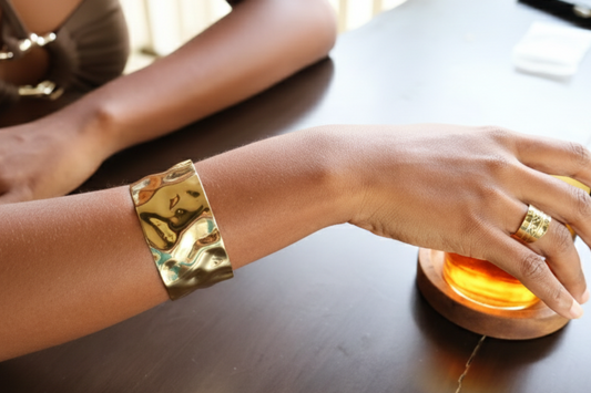 Bracelet Gaïa  Martelé, acier inoxydable doré